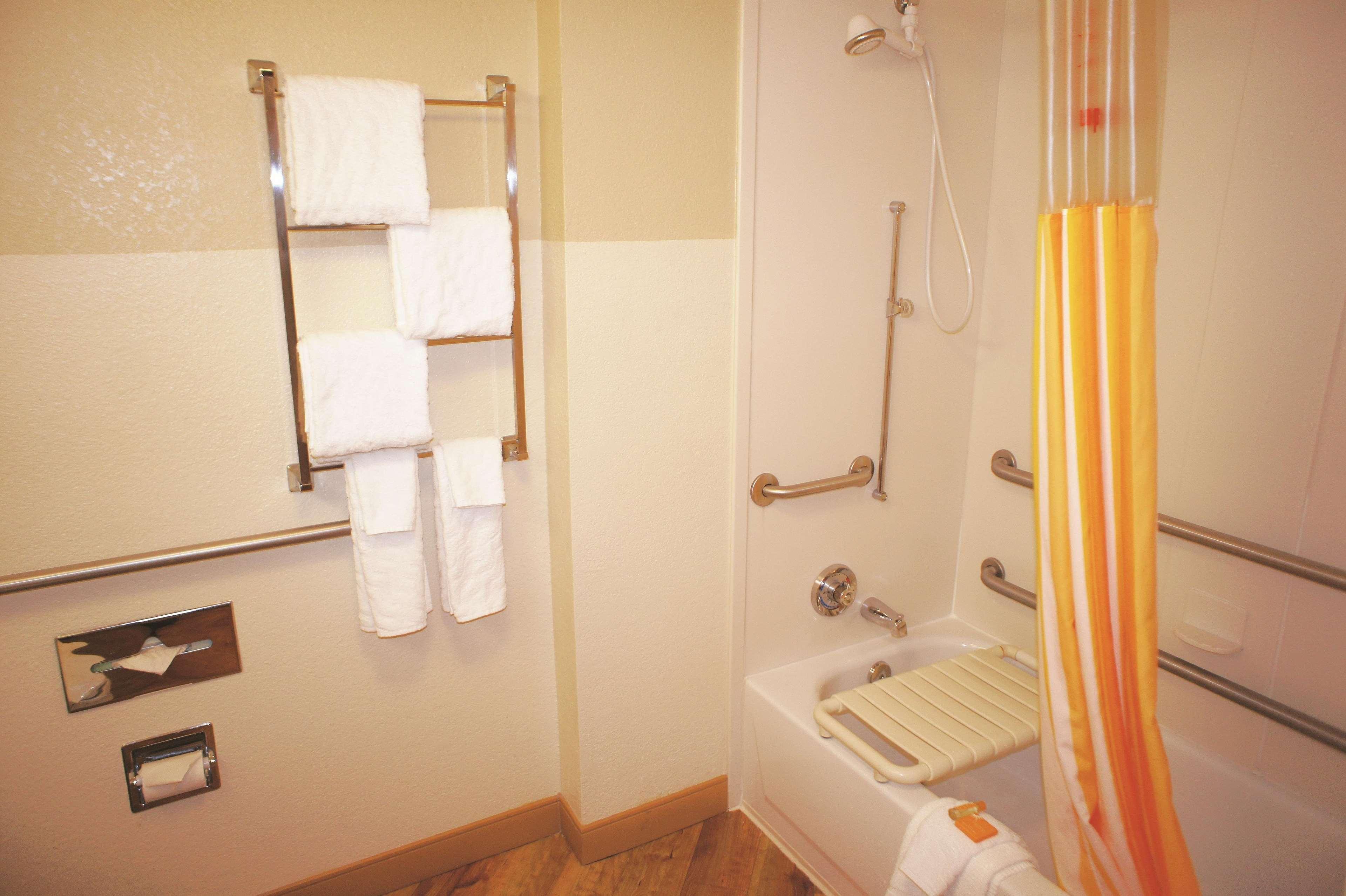 Hotel La Quinta By Wyndham Raleigh Cary Esterno foto