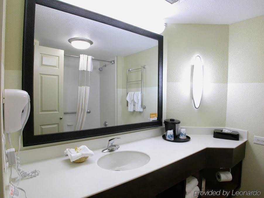 Hotel La Quinta By Wyndham Raleigh Cary Esterno foto